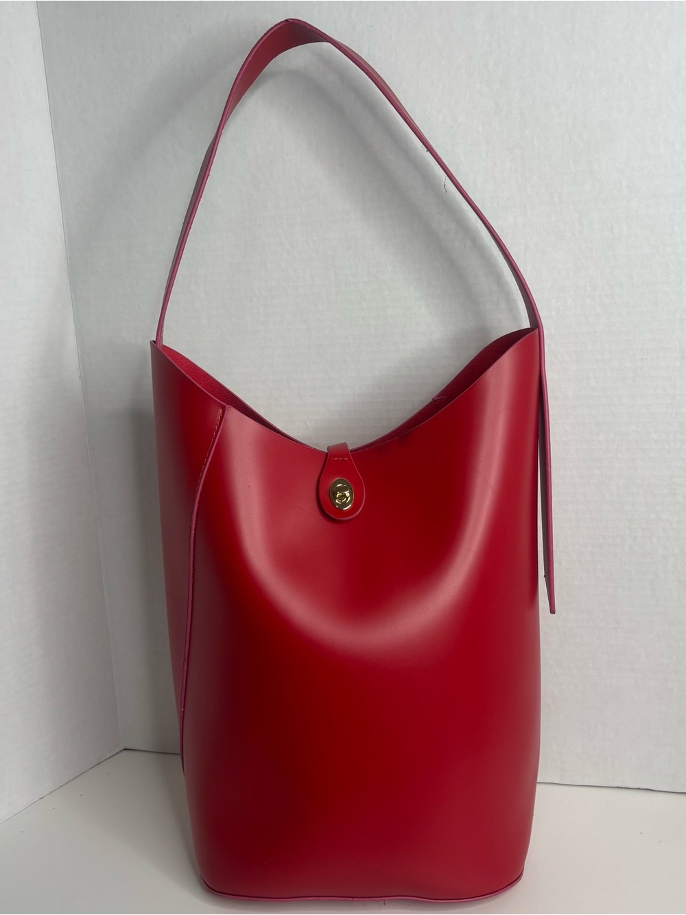 Estee Lauder Red Bucket Shoulder Bag - Picture 2 of 10